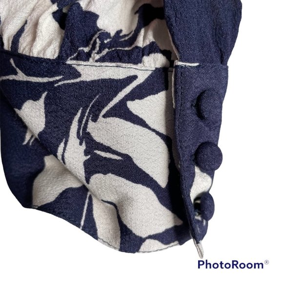 Talbots Ladies Navy Floral Viscose Wrap Career Blouse, M - Picture 6 of 6